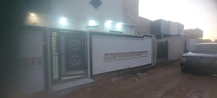 بيت راهن المساحه 120متر بناء حديث مده الرهن سنتين خلف كليه السنان طريق طوريج كربلاء ***********
