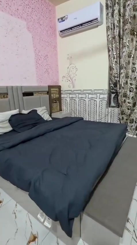 سلام عليكم غرفه عشر قطع نضيفه نضافت 95/100  مكاني طوريج جمعيه سعر 1250 و بيه مجال لشري مستعجلين عله بيعته يردون يشيلون *********** (ملاحضه ترهم اقصاد عله ماستر))
