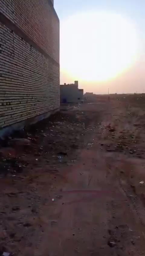 قطعه ارض مساحه 200 متر مربع شارع السبيس ثاني قطعه على التبليط
الشارع
