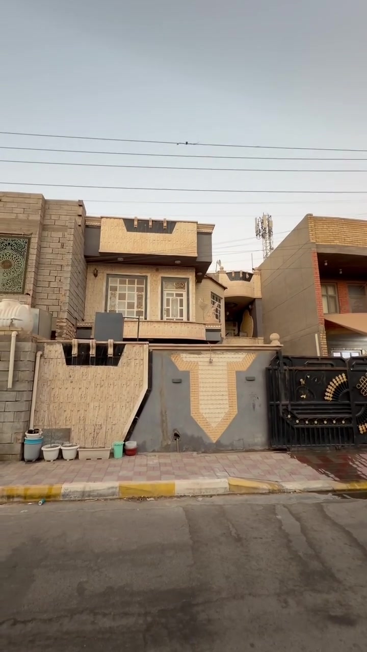 🏡 دار للبيع – بناء حديث وموقع مميز 🏡
📍 العنوان: الرمادي – التاميم – القادسية الثانية
📌 خلف قسم البلدي
📐 المساحة: 190 متر
📜 الطابو: صرف
🧱 البناء: حجر – بناء حديث
✨ تفاصيل الدار:
🛏️ 3 غرف
🛋️ صالة واستقبال
🍳 مطبخ حار وبارد
🚿 صحيات داخلية وخارجية
🌤️ مناور
🚗 كراج
🌳 حديقة
📍 موقع مميز وسكن راقي
📞 للاستفسار والتواصل:
مكتب عقارات الجامعة – التاميم 30 تموز الأولى – الشارع العام الرئيسي
📱 *********** — أبو سعد
📱 *********** — أبو سعد
📱 *********** — عبدالله أبو آدم
