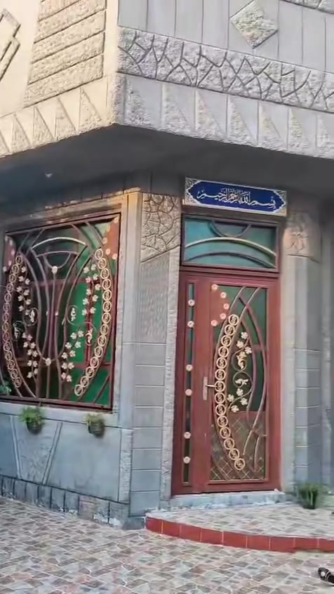 السـلام عليــكم 
دار للبيع زراعي سند 25
المساحه 194م
واجه 8.5م نزال 23م
العنوان🌍 حله /ورديه خارج /خلف معمل ابو كيره عن التبليط الفرعي 20م شارع 8م 
محتويات الدار😍/ استقبال ومطبخ وغرفه نوم وهول ومجمع صحيات عدد2 وكراج سياره وحديقه 
منطقه سكنيه وخدمات كامله كولشي قريب عليه مدارس مستوصف اسواق كولشي قريب
 سعرر جدا مناسب وبيع سريع 😍
الـــاــاـ ســتــفــســار  اكثـــر 
زيـــارة مكـــــتب القـــــــلعـــة المـــكـــان حـــلـه ورديـــــه خــــارج قـــبــل مــجــمــع الــوُرديــــه الطــبـــي…
مكـــــتب القـــــــلعـــة مـــريـــح و مــــضمــون —— ***********  ريـــاض الــبــكـري‏ 
‭***********‬  قـــاســـم الــبــكــري

