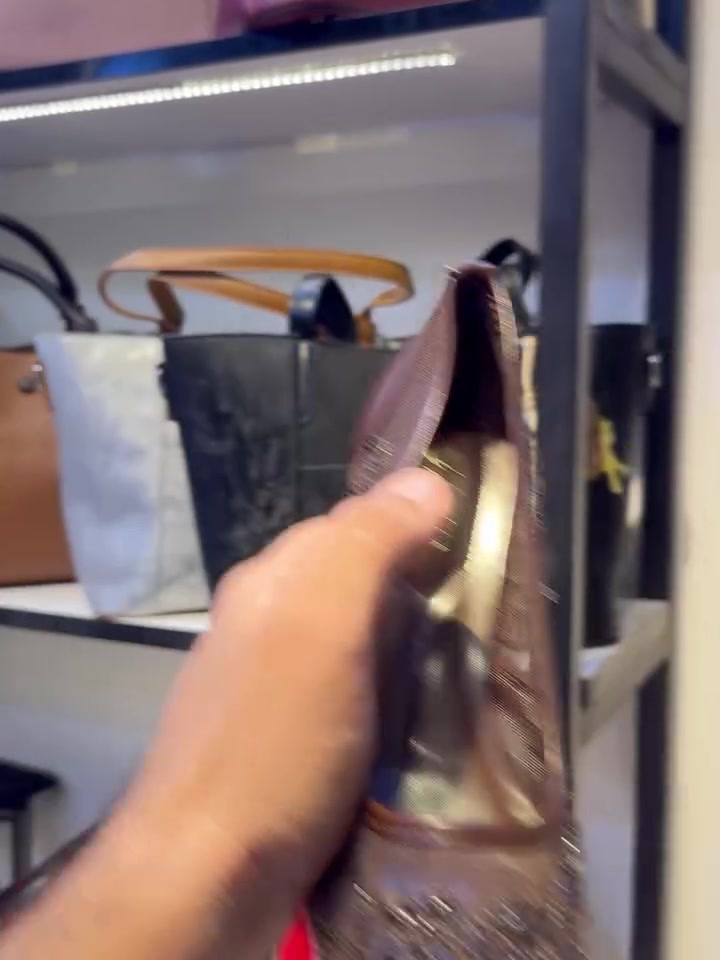 فتح بضاعة الموسم 😍😍
كعب ماستر كوالتي ماركات 
دبان طبي مريح باللبس والكوالتي ماستر درجة اولى 
جميع الانواع متوفرة لو تلحكين لو متلحكين 
قياسات من (36،37،38،39،40،41) 
لحكو لان هيج موديلات مستحيل تبقة جميع ارتفاع الكعب متوفر 3 او 5 او 7 او 9 او 11 
متوفر توصيل داخل الحلة وجميع محافضات العراق 
العنوان / حلة / جمعية مجمع الجمعية مقابل مدرسة الجهاد ثاني محل داخل المجمع  ديورا 😍😍
