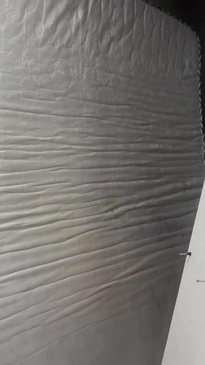 السلام عليكم
فراش نفرين طبي ابو الطبقة (نص عمر) للبيع اخذته ب200 ونهايته ب100
مكاني بغداد الاعظمية 
رقم الواتساب ***********
