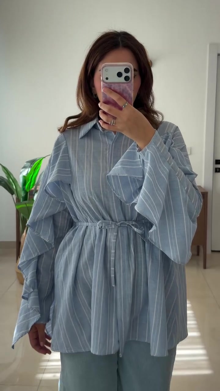 كولكشن قمصان دوام كل قطع متوفرة بالصفحه 💘

نص مكتوب في الصور:
- كولكشن قمصان الدوام