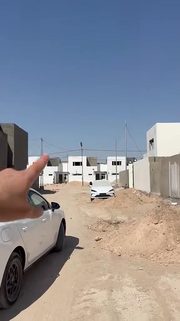 🏡 بيت للبيع – محافظة النجف الأشرف
📍 الموقع: النجف الأشرف – مجمع أبو تراب، المرحلة الثانية.

📐 المساحة: 200 م².
🛣️ عرض الشارع: 12 متر.
📄 السند: طابو صرف.
✅ الخدمات: جميع الخدمات متوفرة.
🚧 ملاحظة: تبليط المنطقة سيتم استكماله قريبًا.

للاستفسار أو لمزيد من التفاصيل، يرجى التواصل على الخاص  او على الوتساب ***********
