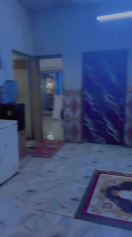 🏠 للبيع بيت سكني مميز
طابو صرف 

📍 الموقع: كفاءات العبيدي قرب العيادة 
واجهه 7ونص نزال 20 

📐 المساحة: 150 متر
📏 الواجهة: 7 ونص
🏢 طابقين كاملين
✨ البيت نظيف جداً

🔹 الطابق الأرضي:

• مطبخ
• استقبال
• صالة كبيرة
• غرفتان
• حمام داخلي
• حمام خارجي
• كراج كبير يتسع لسيارة
.حديقة 

🔹 الطابق الثاني:

• 4 غرف
• حولي
• حمام
السطح شتايكر كامل 

📞 للاستفسار والتفاصيل: يرجى التواصل ***********

