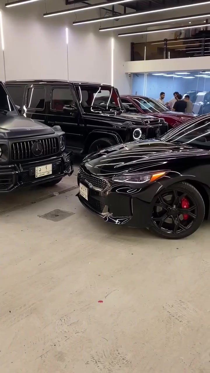 🔥 للبيع Kia Stinger GT1 2018 🔥

🚘 Kia Stinger GT1 – RWD
📅 موديل 2018
⚙️ Engine: V6 3.3 Twin Turbo
💨 365 HP
🛞 94,000 ميل

⭐ المواصفات:

• فتحة بانوراما 🌤️
• Apple CarPlay + Android Auto
• 5 وضعيات قيادة Drive Modes
• قطعتين تبريد أمامي وخلفي
• Auto Hold + Auto Stop
• حساسات أمامية + خلفية
• كشنات كهرباء + نظام ترحيب
• مرايات كهرباء شفط
•السيارة عليهة برمجة كاملة ستيج ون + بوب كورن حالياً مشيول الفايل يرجع ب ٥٠ الف 

🛠️ حالة السيارة:

• السيارة كاملة ومكملة من كلشي
• عليها صيانة كاملة
• الحادث: بابين مصبوغات، والرجعة على الدوسة من الداخل قريبة من الدوسة بمسافة تقريباً إصبعين أو أقل.
• طخة بسيطة بالجاملغ الأمامي.

💰 بسعر مناسب جدا للاستفسار :- ***********

📍 الموقع: بابل – الحلة

🔥 للجادين فقط — السيارة نظيفة ومواصفاتها مميزة.
وايدي بيهة دائماً بالدهن بالبانزين بالادامة ترايك وين متريد 
دوستك من الصفر لل ٢٠٠ صاروخ 🚀
تخم تاير جواها جديد صار اسبوعين من شادة 
حدادية كفالة 
الكير يتبدل دهن بالموعد المضبوط 
( كفالة كير وحدادية ومكينة )
