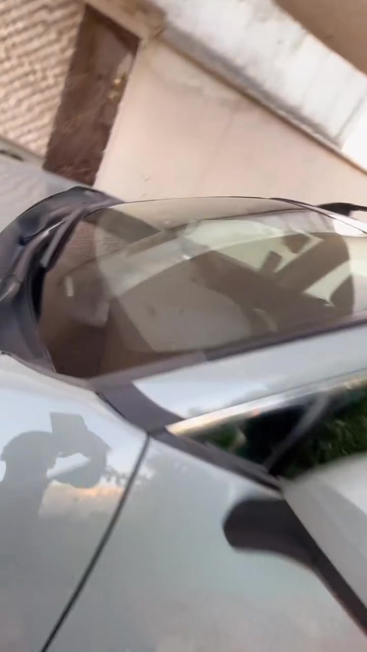راف فور مديل 2023    السعر 220. ورقه بيه مجال
Toyota rav4 Hybrid 6     black edition 

   Four wheel

فل كامل فتحة ب  3 حركات كرستال 

الموديـــــــــــــل    : 2023 رقم الشاصي موجود بالفيديو

عدد الاسطوانات (سلندر) : 4 

سعة المحـــــــــــــــــــرك : 2500 سي سي

 نوع ناقل الحركة اوتوماتيكي 

المسافة المقطوعـــــــــة :37454كيلومتر

اللون الخارجــــــــــــــــي :   سمنتي

اللون الداخلــــــــــــــــــي : غرفة جلد  اسود
 

المواصـــــــــــــــــــفات :-  

فتحة كرستال ثلاث حركات 

5 كامرات 360 درجه

داش كام من شركة تويوتا

حساس امامي

مانع تصادم امامي

حساس خلفي

مانع تصادم خلفي

فــــــــــــــــــرش جلد اصلي 

شاشــــــــــــــــــــــة  كبيرة JBL 

سيستم صوت سماعات JBL

كشن السائق كهرباء ميموري

مقاعد امامي حامي  

كامره امرايه الوسط

مرشات جانبيه

استيرين تدفئه

كشافات

كامــــــــــــــــــــــيرا خلفية

كامره اماميه

صندوق خلفي كهرباء مع خاصية الفتح QUICK RAPIDE يسمو فتح صندوك ابو چلاق

تحديد المسار على الطرق

Auto hold 

اضواء Led اصلي

هاند بريك كهرباءفي

بصمـــــــــــــــــــــة تشغيل 

بصمة ابواب عدد 5  

مصـــابيح امامـــية AUTO  

تحــــــــكم كامل من الستيرن

جـــــــــــــــــــــــــنط 18سبورت بكج  

خاصــــــــــية الثبات الالكتروني 

المكابح مانــــــعه للانزلاق ABS  

عدد12 من الوسائــــــــــد الهوائية 

راديو / مسجل MP3 / مشغل CD USB ,,,,,, AUX ,,,,, BLUETOOTH

والعديد الاضفات اخرى

السياره مبدل بيه بنيد وجاملغ. صبغ نفسه 

***********  
وتساب متواجد
