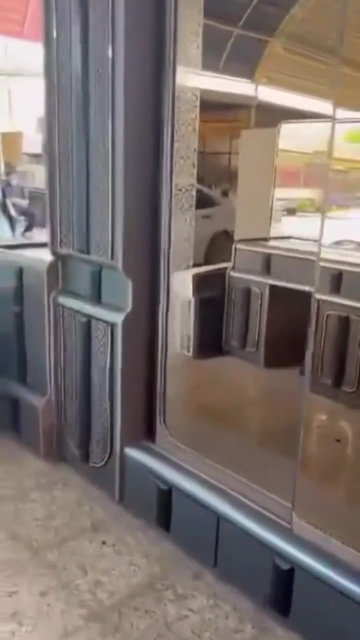 👑 عرض الملوك 👑
غرفة نوم تركي 10 قطع 
نظافه 90/💯

المتكاملة: 2 كنتور + سرير + 2 ميز سايد 
+ ميز تسريحة + كرسي + شازلون + مري ديكور

دهان حراري فخم | خشب تقيل | شغل درجة اولى للحجز والاستفسار اخذ سكرين وتفضل واتس اب *********** تتوفر انواع الغرف

