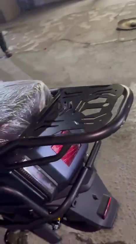 سلام عليگم : مستعجل عله بيعة
دراجه شحن جديدة بل جيس ليثيوم🏍️ شلعة ومعدل تمشي 130kmوقابل للزيادة! 
١. لايت زنون ثلجي🌅 . 
2. شاشة تاب حديث🛸 .
٣. مثبت سرعه 🆘.
٤. مدرعة كامله خفيفة.
٥. البطارية ليثيوم ايون🔋 40AH.
٦. تايرات شركة 💯.
٧. 2سويجات. 2بصمات. 
٨. نضام تشغيل عن بعد. 
٩. نضام سريقة ملف يقفل🚨. 
سعر الدراجه ( مليون و200) 
الاستفسار*:***********
الموقع البنوك قرب مركز القدس 📍.
