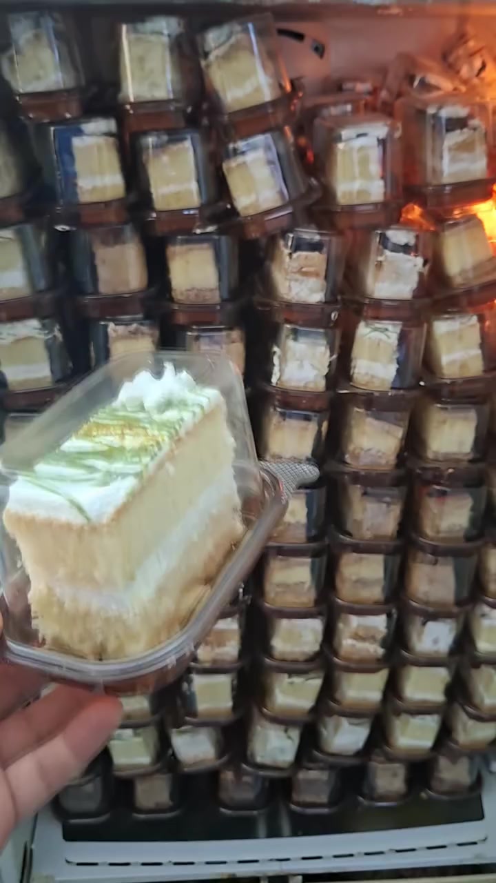 كيك حسب الطلب • حجز قبل أيام