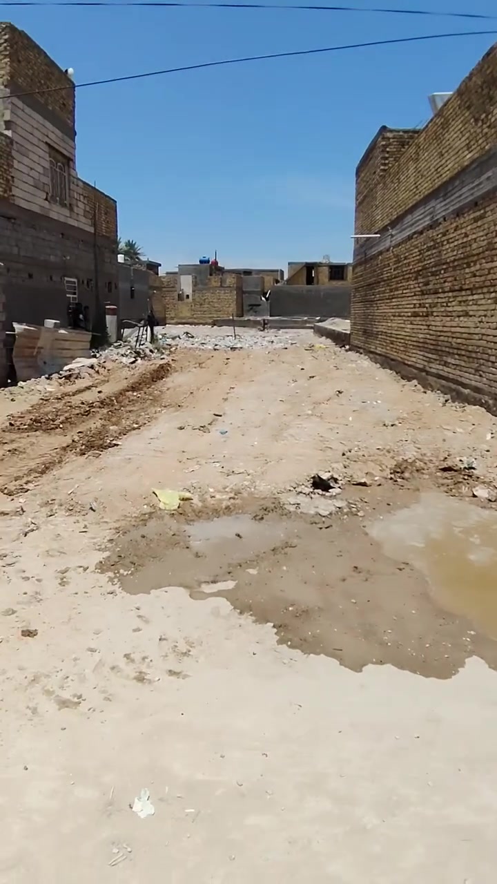 سلام عليكم 
قطعه طابو زراعي سند ٢٥ 
مسحتها ١٣٣ متر مربع 
الواجها ٨ ونص 
موقعها  حله شارع ٨٠ 
خلف البانزين خانه اضواء الحله شارع الطينيه 
وسعرها مناسب 
للستفسار ***********

