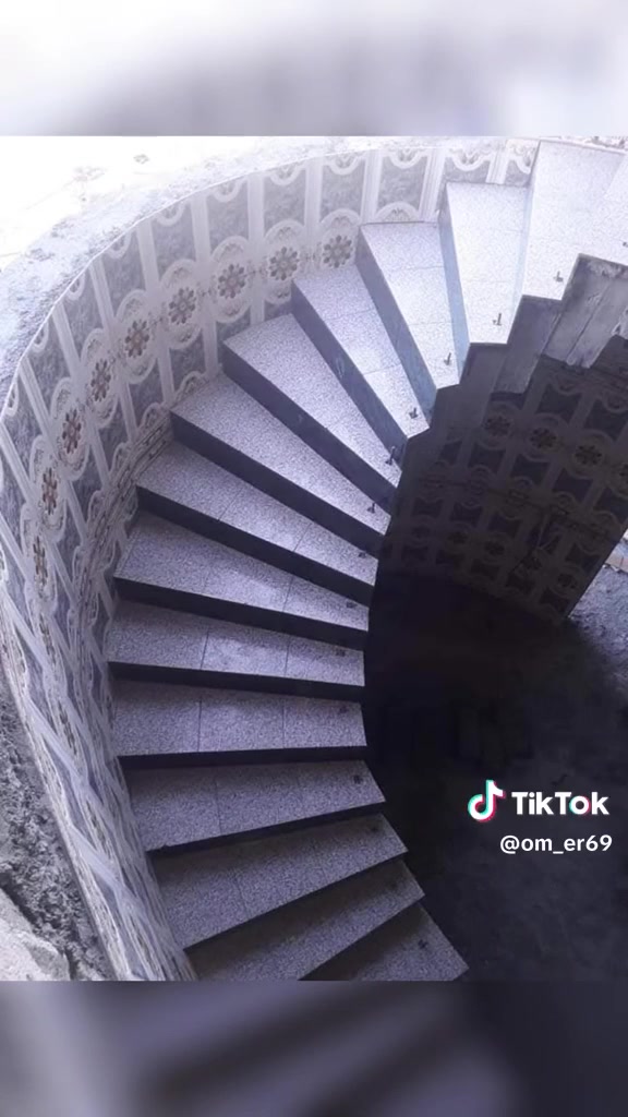 السلام عليكم اصطه سيراميك متفرق والشغل شرط أستلام مهندس للستفار أتصل *********** أبو رأفت
