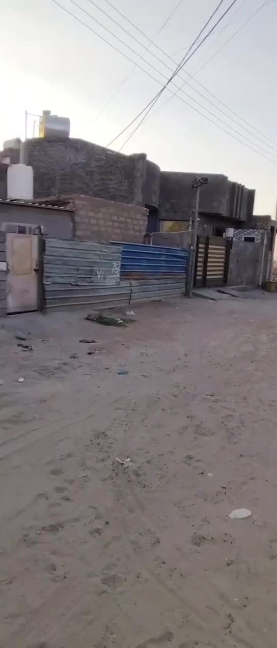دار للبيع المساحه 200 متر مفوض بالطابو خلف اركان الطرموز داخل كامل عدا الديوانية خريطة مرتبه شارع 12 متر حرف T السعر 67 وبي مجال بسيط كلش للاستفسار ***********
