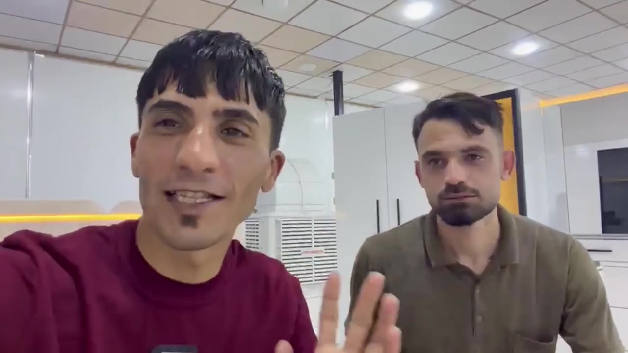 معمل ومعرض نجاره المؤمن
لعمل الغرف النوم والمطابخ
والديكورات ورفوف صيدليات ومؤلات
وغرف شبابي بناتي
العنوان تلعفر قرب ترفيك لايت الهاتف ***********
 تيك توك  https://vt.tiktok.com/ZSVubMwqs/

