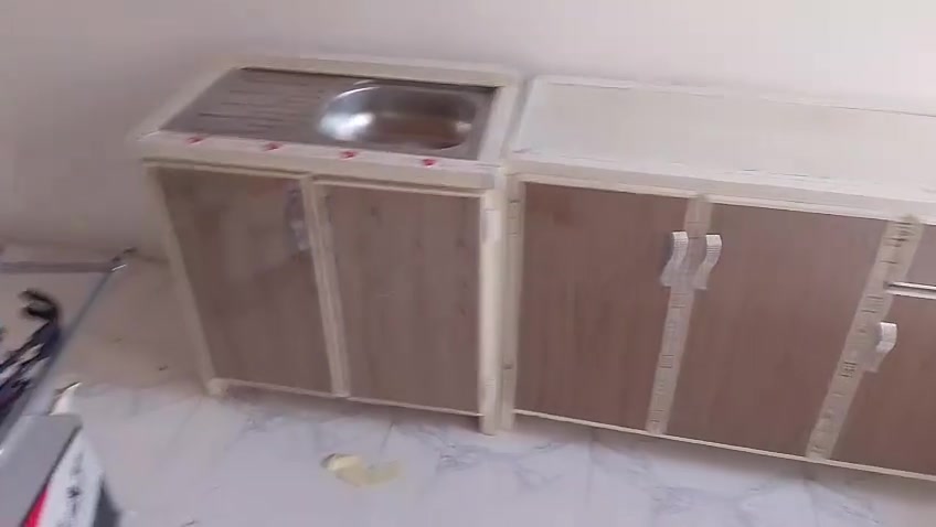 سلام عليكم 
كاونتر قطعتين نظيف
بيع مستعجل 180 ثنينهم
موصل الايمن وادي حجر
‏‪***********‬‏
