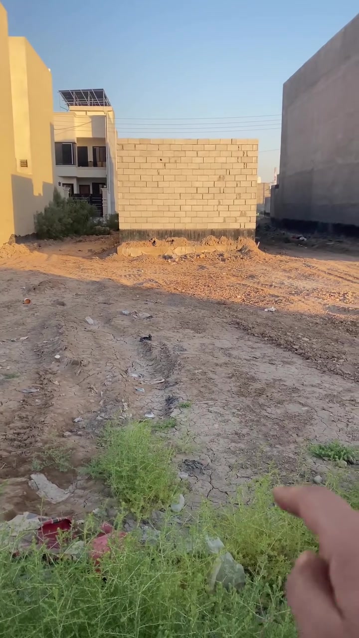 العفو نزال القطعة 20 الواجهة 7 ونص 150 متر 
للاستفسار ***********
