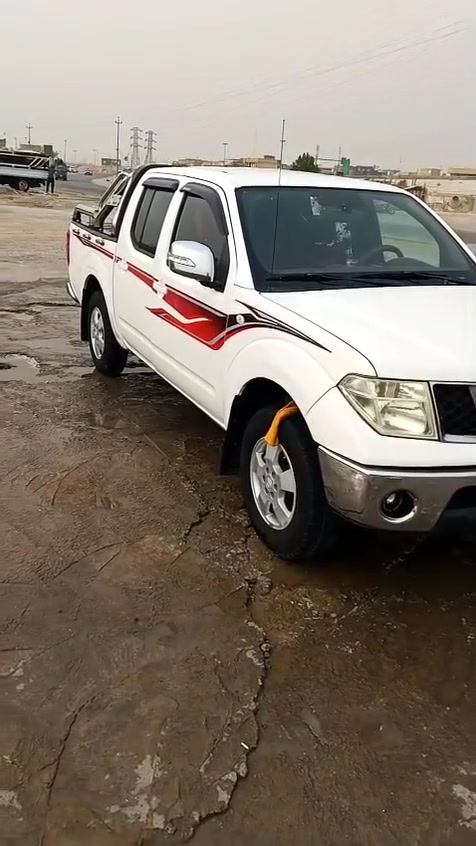 نيسان نافارا ٢٠١٢ ضربة باب ورا