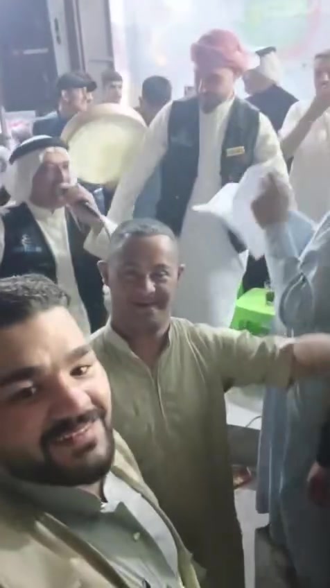 من الحدث الان ومن مكة المكرمة عمرتك معي حصرأ برا 10 ايام ، مع صاحب الفقراء ، في الشهر التاسع فقط بالتقسيط المريح ادفع كل يوم 500 دينار أو كل شهر ادفع مبلغ 15 الف دينار هاي المحد يكدر يسوايها بس حجي موفق الكنك والزعيم ابوالنخوه سواها لكم معتمرين الافاضل حملات الحاج موفق ال قرداش المركزية السباقة دائما في كل الماجالات السفر والسياحة والحج والعمره جايكم بااقل الأسعار الفورية المغرية ،هل من  منافس للكنك والزعيم أسطورة سامراء وسفيرها المحبوب اتصل واغتنم الفرصه الذهبية 
*********** واتس حجي موفق الكنك لاتحتار يم حجي موفق هو صح الاختيار
