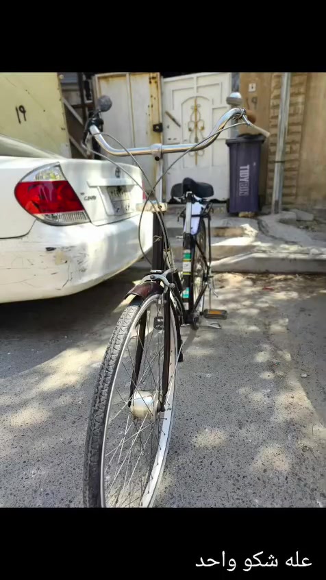 السلام عليكم بايسكل للبيع مال رمبه جديد لوك لون جوزي يخبل جاهز ومابي نقص برغي واحد وربع مذب عليه تايراته جدد جوابه جدد ستيرن مربع سيبايه عضم كير حساس شغلات وعل فحص ما بي اي نقص بركاته بل مكان السعر 125 وبي مجال المكان بغداد حي القاهره للتواصل *********** ما عندي توصيلل
