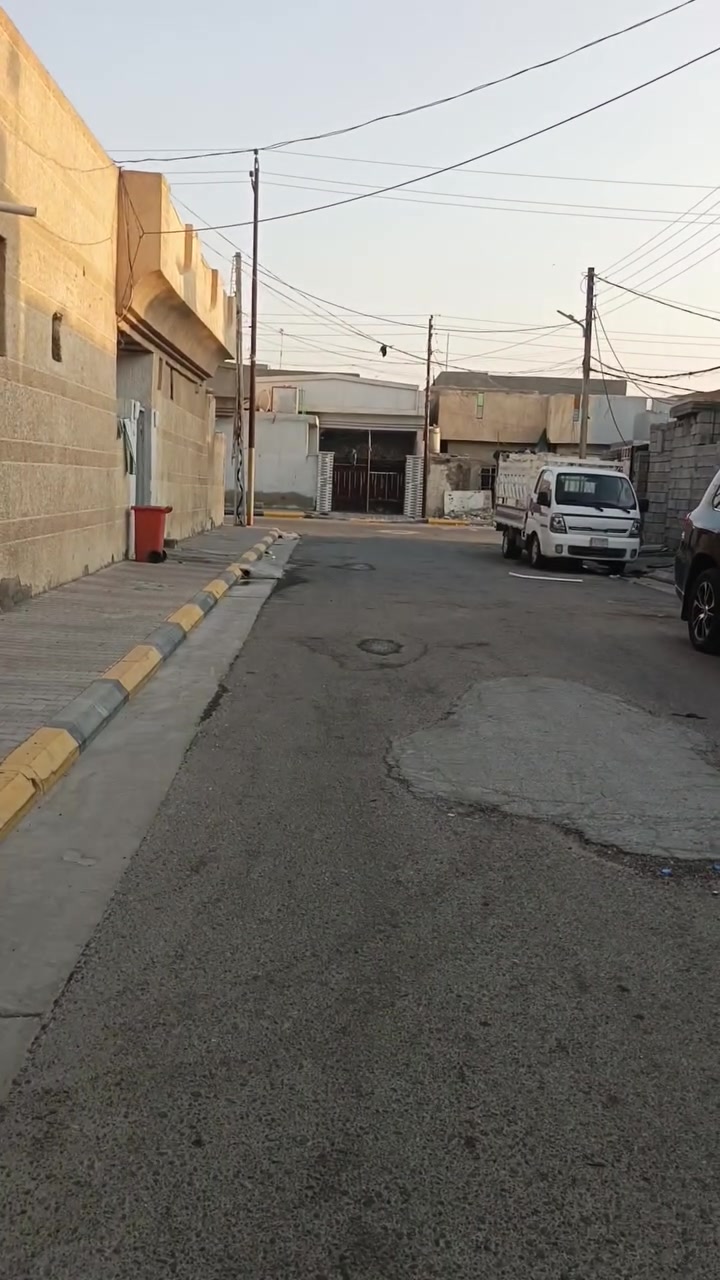 🏡 يا الله اليوم جبتلكم بيت الأحلام!
📍 الموقع: صلاح الدين – قضاء بلد – حي الفارس، قريب على مدرسة النور.
✨ البيت عبارة عن تحفة فنية، كلش مرتب، بناء طابوق وتشطيبات كاملة بالسيراميك.
📐 المساحة: 125 متر
📜 حجة ملك صرف – تحويل مباشر
🏠 يتكون من:
3 غرف نوم
3 حمامات
3 صحيات
صالة استقبال
مطبخ
وتشطيبات مرتبة جداً
🎥 تفاصيل البيت كلها موضحة بالفيديو.
📞 للاستفسار أو المراسلة واتساب: ***********
🔥 بيت مرتب وموقع مميز، فرصة لا تفوت!
