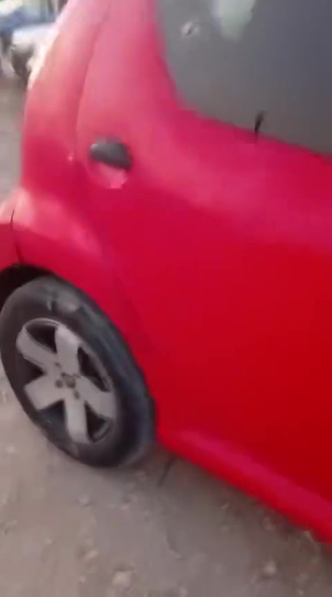 سياره بي وايدي سياره نظيفه كولشي ماناقصها بس راعيها ماندله. سعر مناسب ***********
