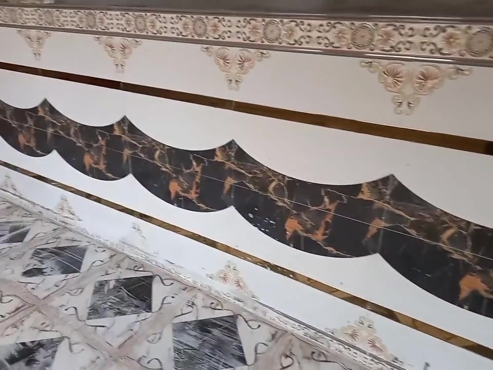 خلفه سيراميك ولوح جدراي وارضي شغل على الطريقه الايرانيه متفرغ حاليا ***********
