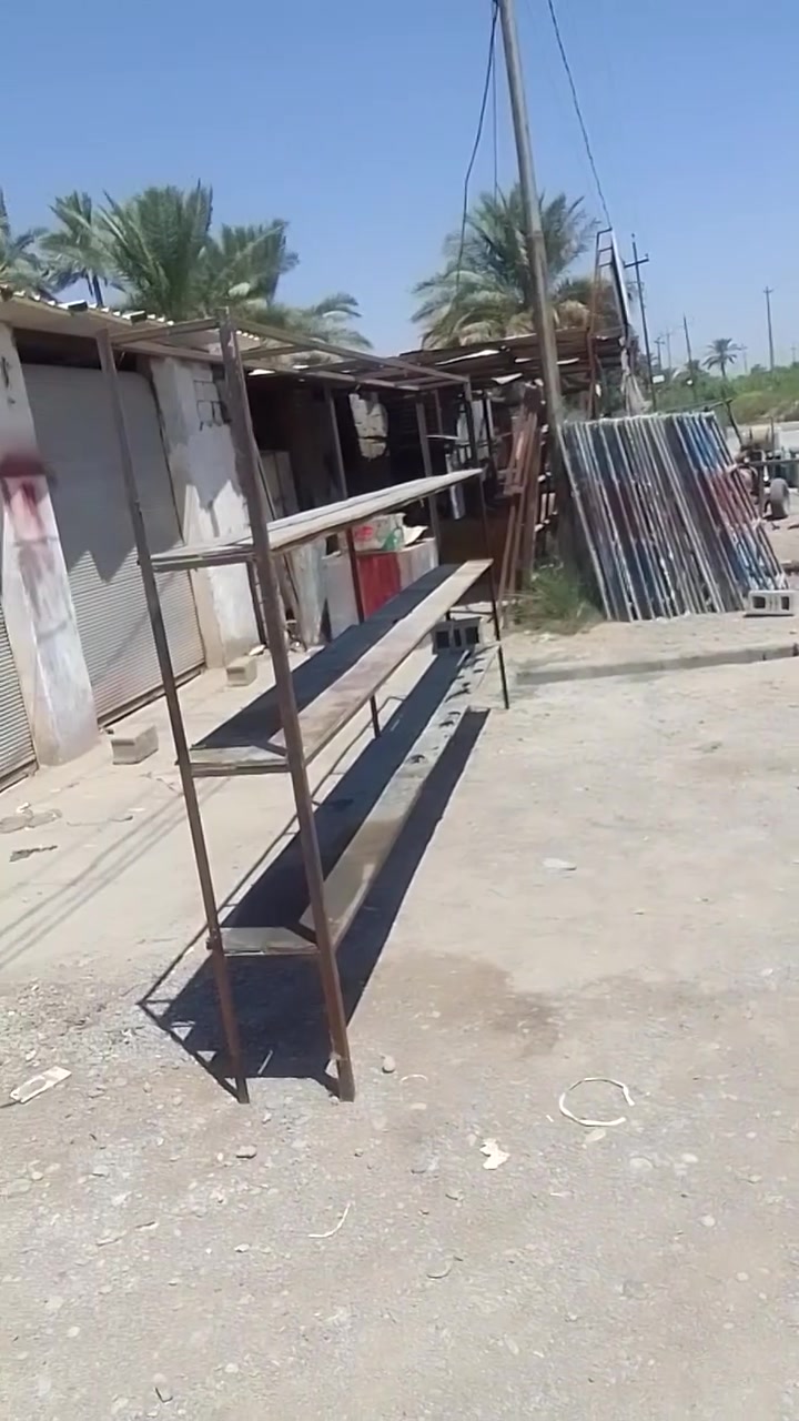 رف طول 5 متر عرض 40 اربع خانات حديد ما مستخدم سعره 250 بي مجال مقداديه سنسل /***********
