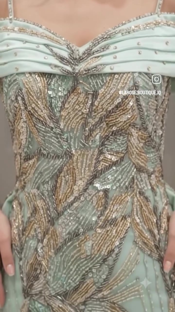 للتواصل زورونا على الإنستغرام
https://www.instagram.com/larose.boutique.iq?stkn=NThjczF0amhtdHZn
