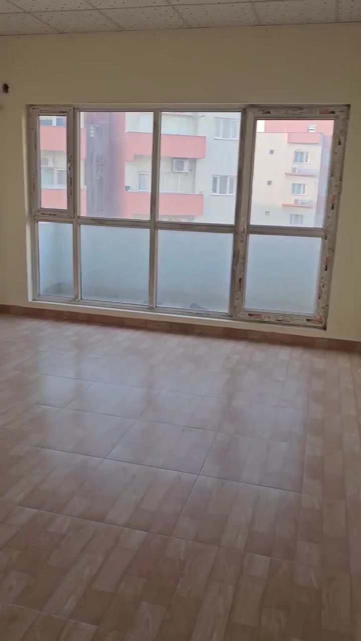 شقة • للبيع • المساحة