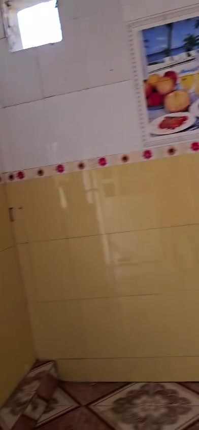 ياالله 
شقة للإيجار 
بالعروبة وبسعر مناسب 
ب250 الف 
تحتوي ع غرفه وصالة ومطبخ 
للاستفسار 
مراسلة الصفحة 
أو الاتصال 👇
***********
مكتب أملأك للعقار العروبة شارع المتحف
