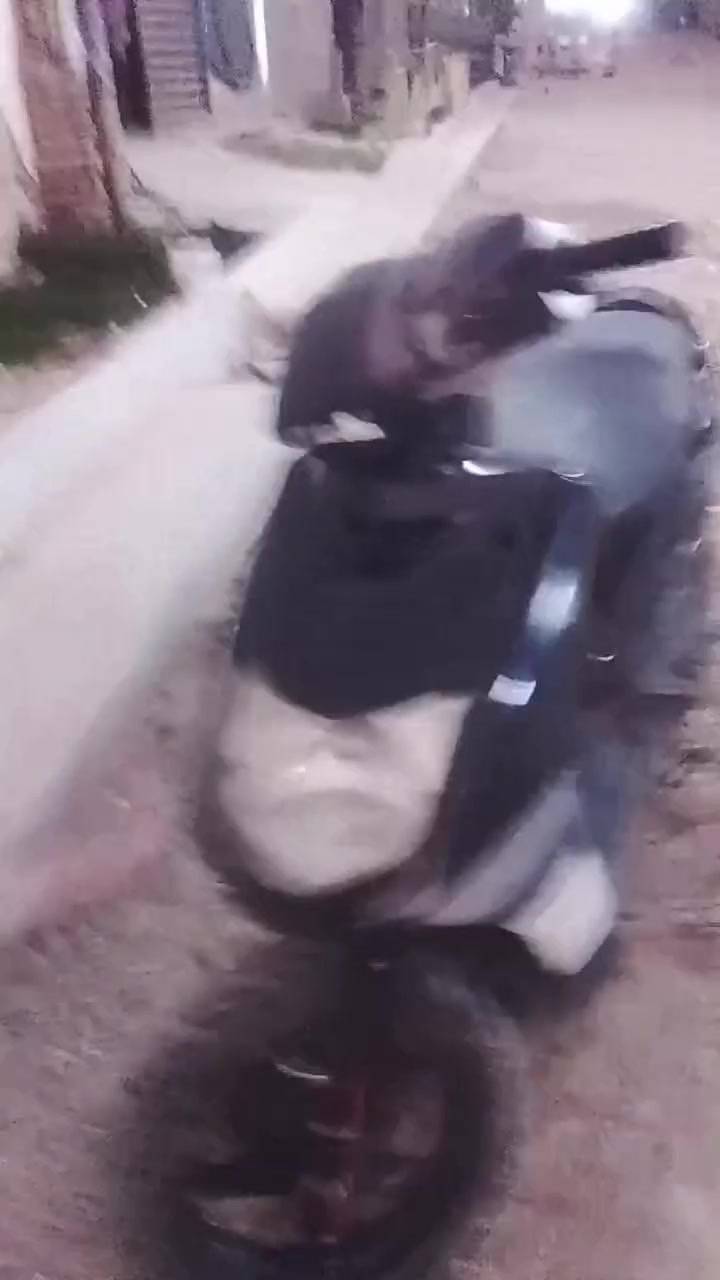 سكنس • حي البتول • للبيع