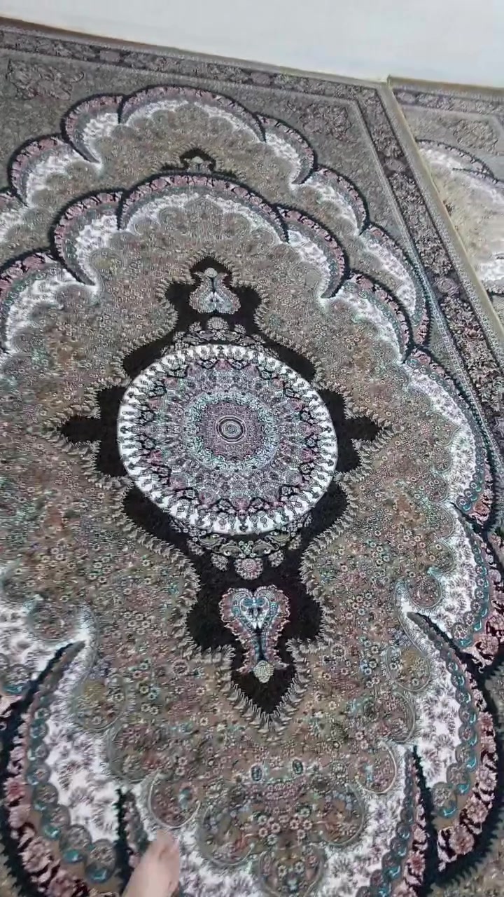 فرشة ايرانية • ٧٥٠ شانه • ٣×٤