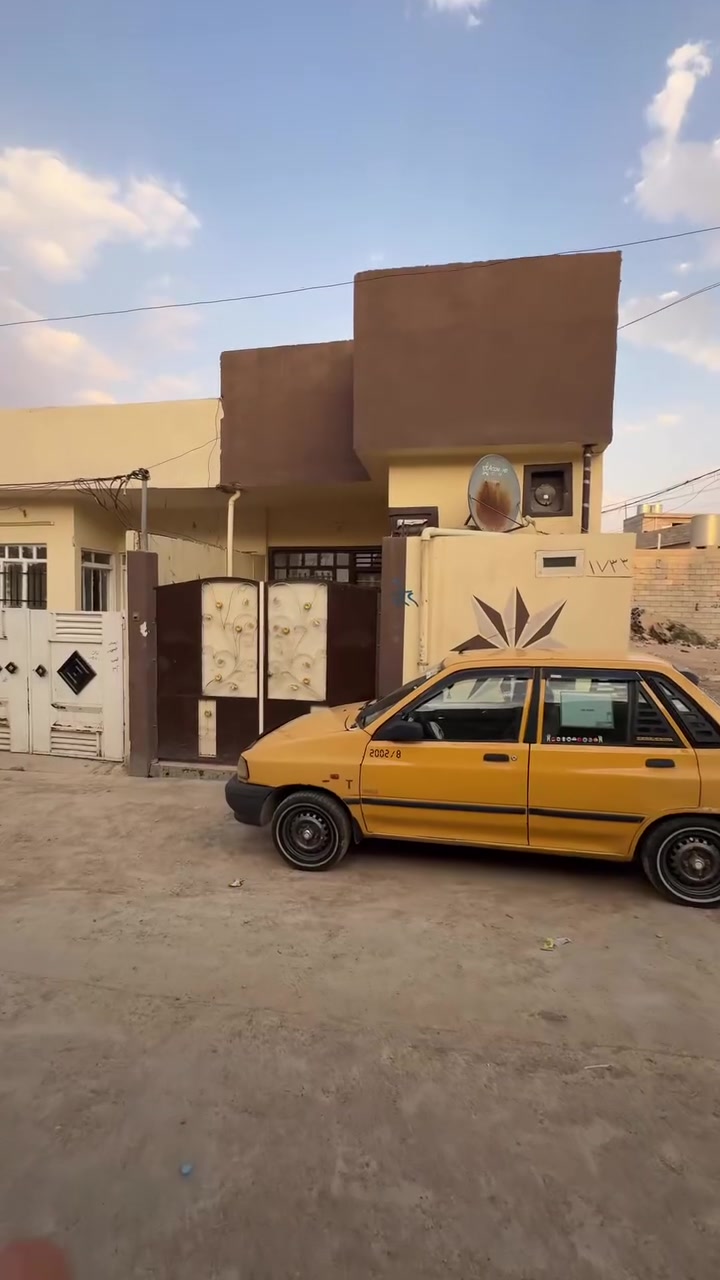 بيت للبيع  قوسيات مدخل اسواق ابو علي المساحه ١٠٠  باص استقبال هول مطبخ غرفه نوم صحيات بيت جديد الستفسار الاتصال ع الرقم *********** موجود واتساب
