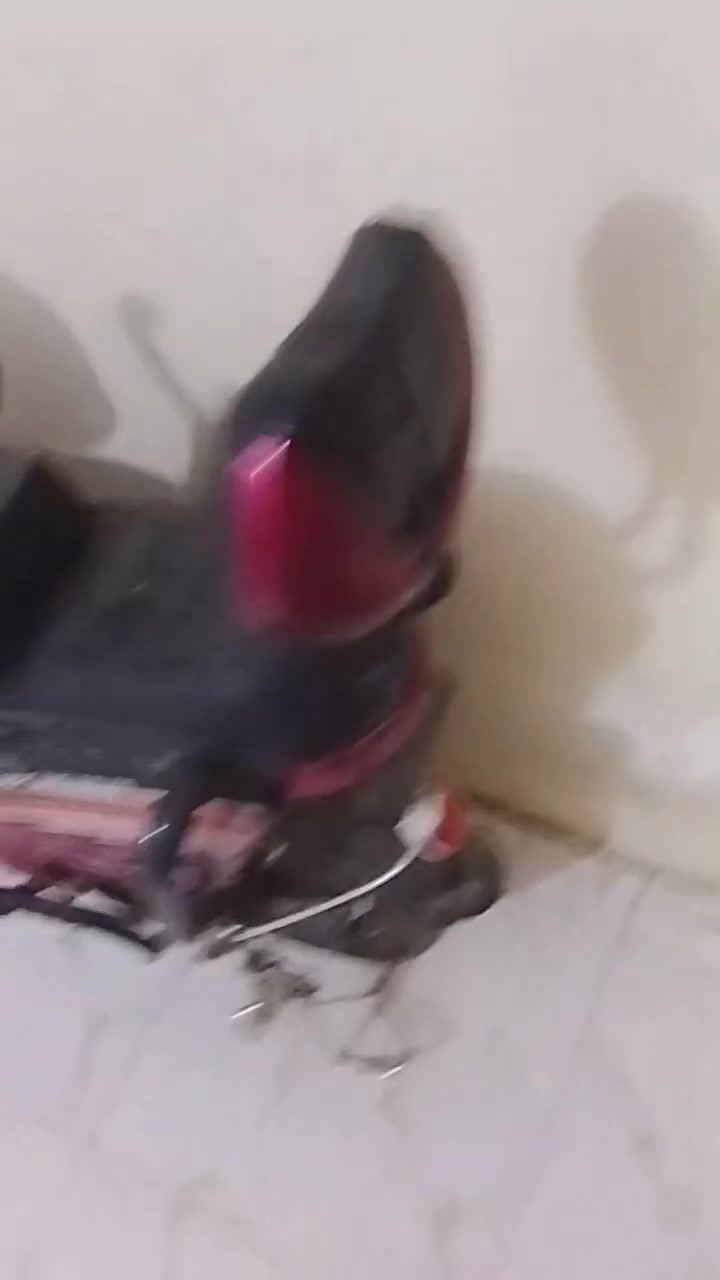الرقم ***********
سلام عليكم شباب درجه شحن البيع جديده السعر 375 وبيه مجال العلوان الحله نادر الثالثه حي النور
