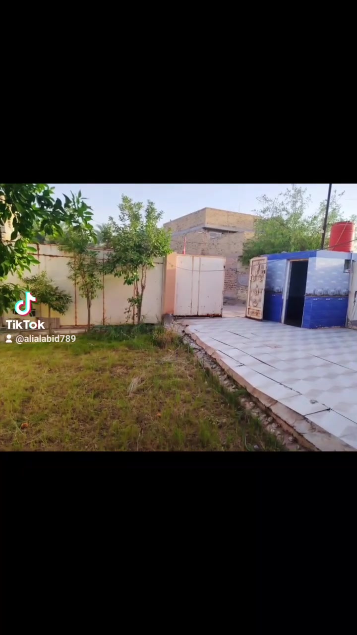 بيت للبيع عنانه قرب جامع وحسينية فاطمة الزهراء مساحة 280 سعر البيت ب45وبي مجال ويرهم قسط ***********
