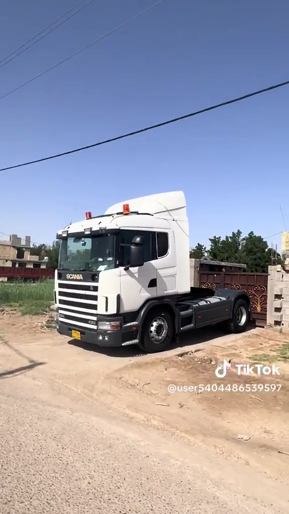 السلام عليكم سكانيه للبيع موديل 2003 رقم دهوك كير 3×3 مكينه انجكتر 420 شاصي مكفول قماره بيهه تسبيعه زغيره ولباقي مكفول سنويه نافذه بل 2017 وعربانتهه ما موجوده مصفره ضريبه ومرور لل 26 مرسمه عربانه تك تاير 3 محاور رتايدر سياره جاهزه     السعر 125 وبيهه مجال للستفسار *********** *********** 
مكان سياره واسط العزيزيه
