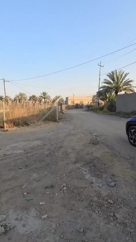 على بركه الله
قطعه ارض للبيع خلف معهد القلم 
المساحه 200متر 
نوع العقار طابو زراعي 
تفاصيل داخل الفديو 
قطعه حلوة ومرتبه وسعره فقط 30لي يحب يشتري يتصل على الرقم ***********
أو مراسله الصفحه فرصه حلوة شارع رئيسي ركن تريد 100نبيع تريد كلها بالعافيه انت مخير
