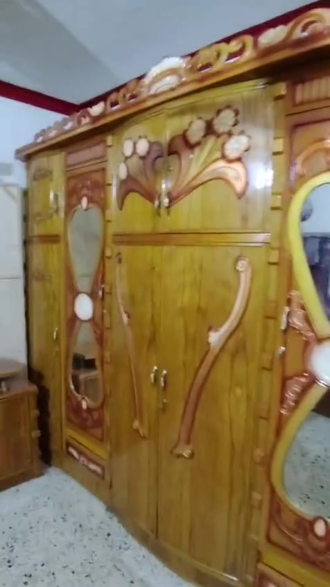 بسم الله وعلى بركة الله
غرفه ملحق صاج نظيفة جدا  مع ملحقاتها
رقم الموبايل 
***********
***********

