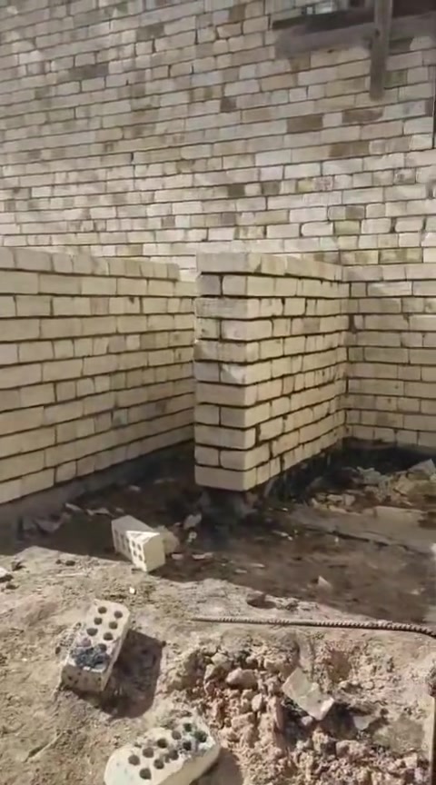 خلفه بناء طابوق وبلوك وفرمستون وتطبيك فرشي  شقل درجه اولى اشراف مهندسين التزام ومصداقية بلعمل متفرق حالين ***********يوجد واساب
