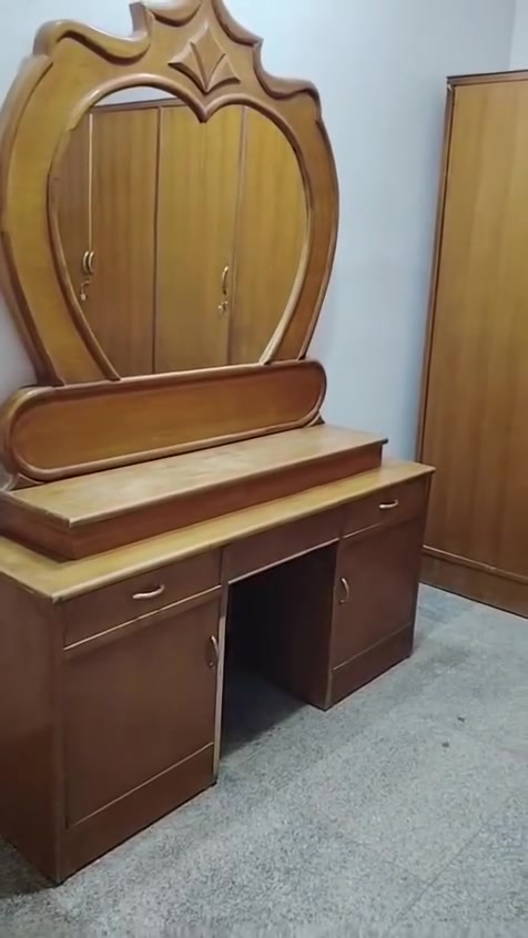 عندي غرفه نوم صاج للبيع الحله ***********
