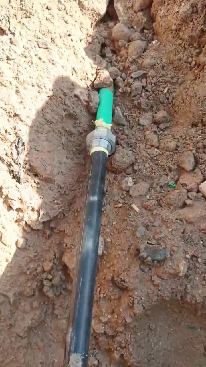 السلام عليكم شغلنه مرتب و مرتب ونضيف حته مجمعات اشتغل وبكل مكان بكربلاء صوندات ابي منهولات كلشي نشتغل الاتصال على الرقم التالي ***********
