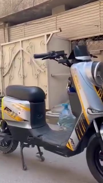 R11 • جديدة • دراجة كهربائية