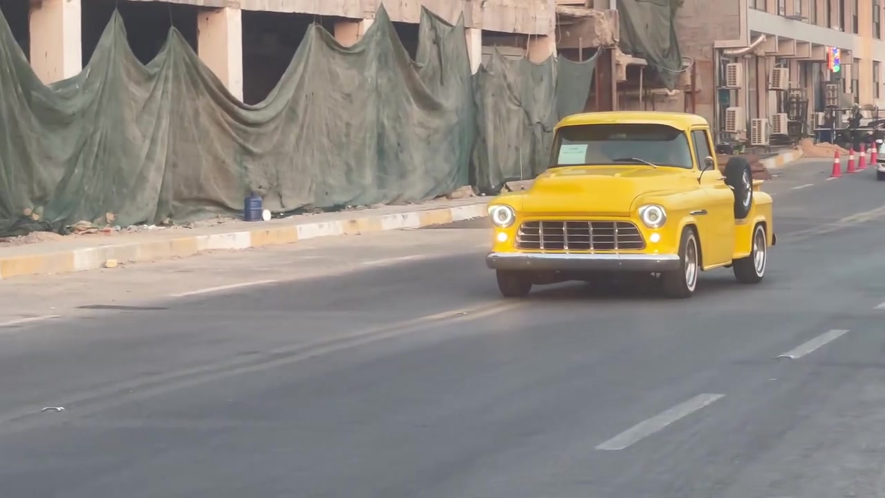 السلام عليكم 

شيفروليه 1955 بيك اب للبيع
محرك 5300  
كير 700
السياره كامله من كل شي
بأسمي التحويل ثاني يوم
للتواصل ***********
