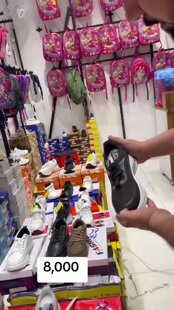 مجمع مصطفى البصام 👟 ✨ وفرنا لكم حذاء شبابي بناتي  السعر 8,000 آلاف فقط! 📍 العنوان: السماوة - الشرقي (قرب مجمعات محمد البصام للأطفال) 📲 للحجز والتوصيل عبر الواتساب: واتساب موبايل 📱 ‭***********‬ القياسات كل موديل مذكور بالفيديو
