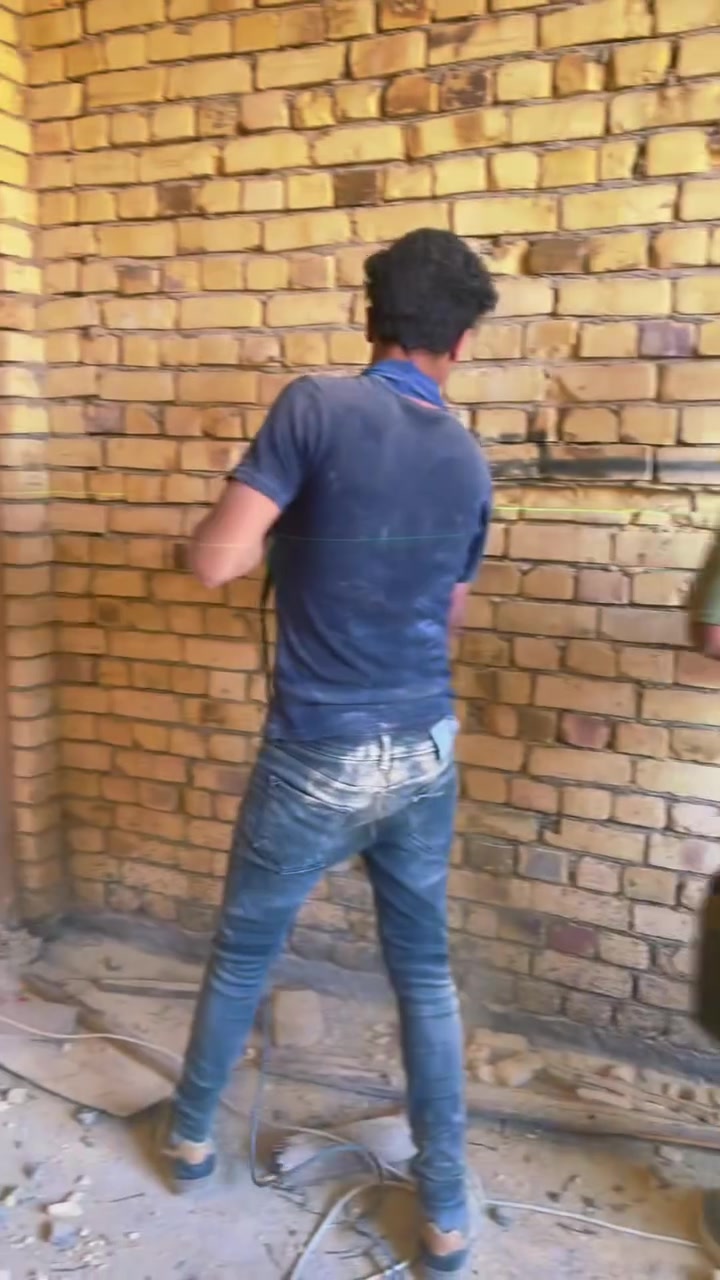 الكهربائي محمد عباس ⚡
تأسيس وتشطيب منازل + محلات 
جبس بورد | سبوتات | انارة مخفية | مكنتك 
بوردات صيطره |صيانة منازل 
شغل نظيف 100% وضمان على التأسيس

للاستفسار: ***********
الكوت وجميع مناطق واسط
#كهربائي_الكوت #محمد_عباس
