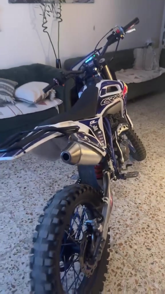 سلام عليكم قفاز crx 300cc   جيب فيتر وافحص مكينه كفاله ماشيه 5 الاف كامله مكمله انكر واطلع نقصها فقط صالنصه مابيها  سعر مليون و٣٥٠ وبيها مجال  مكاني بغداد حي القاهرة ***********
