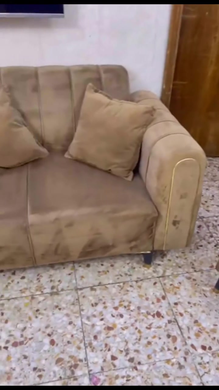 7 مقعد ثكيل مو سوكي خشبه ابلوك اسود كلش نظيف واضح بالفيديو بدون ضرر السعر 190 ..***********
