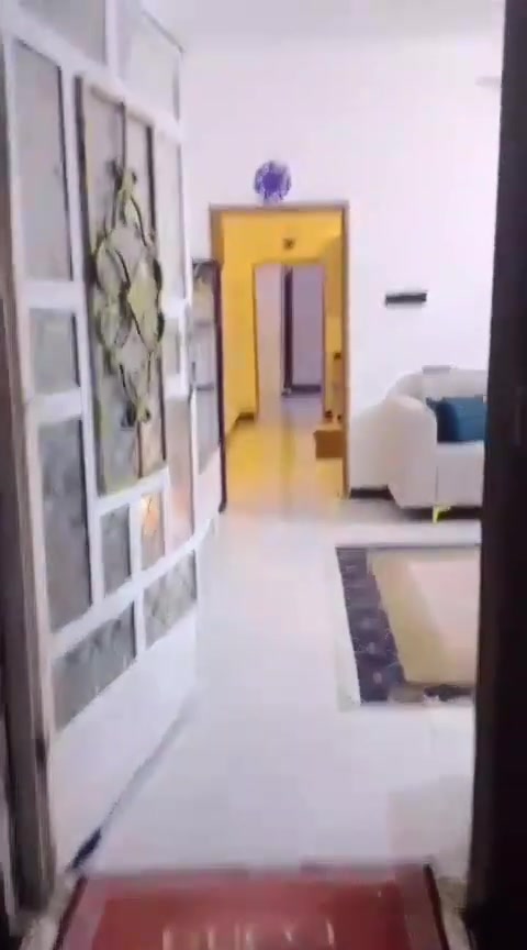 بيت مرتب وبسعر مناسب مساحه 120متر بناء بلوك صب مسلح يبعد عن شارع لعام 400 متر لسعر 42 وبي مجال طابو  زراعي سند 25 ولسعر قابل للتفاوض
العنوان حله ورديه خارج سيف سعد مقابيل شارع لغسل
جهت دكتور احمد جمل للاتصال
‏‪***********‬‏
