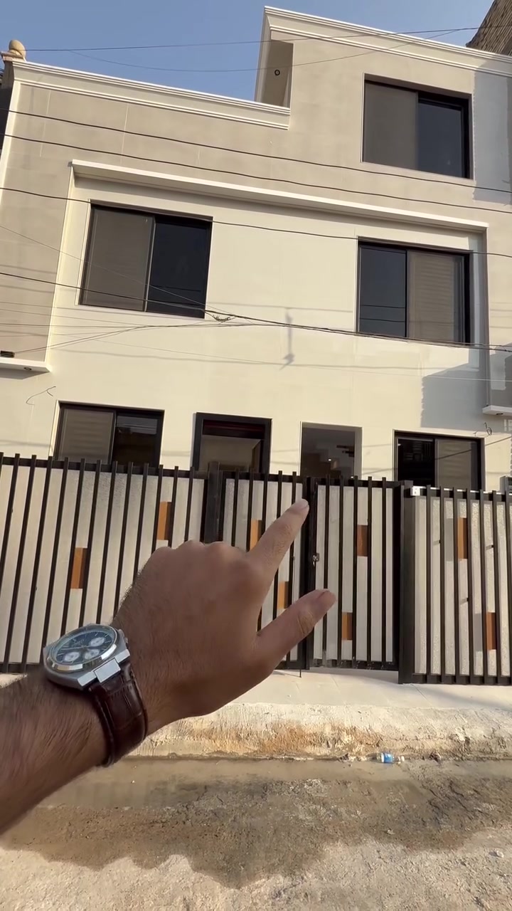 🔥 عقار للبيع - فرصة مميزة 🔥

📍 الموقع: بغداد - حي الجهاد / مربع ديوان المخابرات
📐 المساحة: 50 متر
📏 الواجهة: 9 متر
🏗️ البناء: حديث

التفاصيل:
✔️ واجهة مميزة جداً
✔️ صالة + مطبخ + خدمات
✔️ غرف نوم 3
✔️ بناء درجة أولى وجاهز للسكن

💰 السعر مناسب جداً

للاستفسار والمعاينة:
العقاري | سلام الجبوري
📞 ***********
